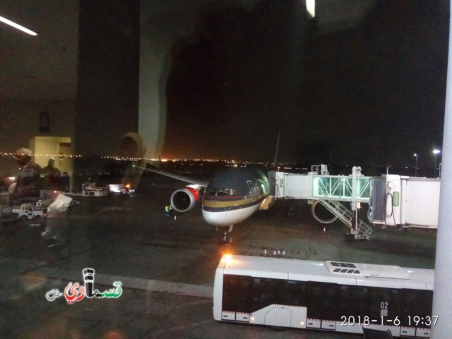   المعتمرون يغادرون مطار جدة في طريق عودتهم إلى البلدة ووفد الطائرة متوقع أن يصل فجر الأحد